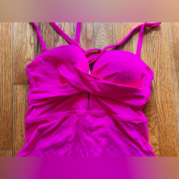 Women’s Cupshe Hot Pink Obe Piece Swim Suit Size M - Picture 2 of 6